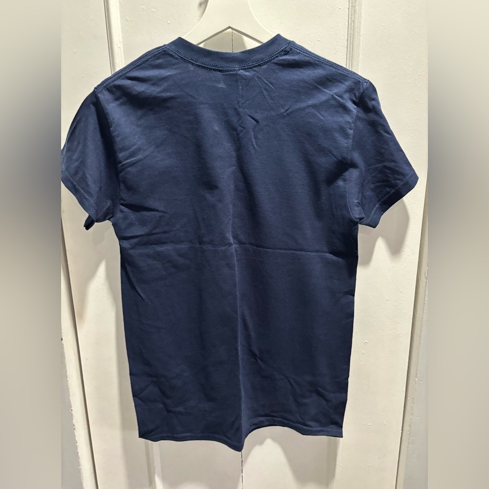 Graphic Tee 💙 - Picture 4 of 4